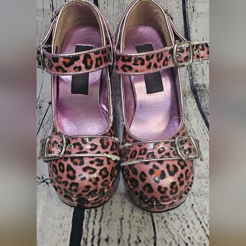 Demonia pink leopard print platform heels 6